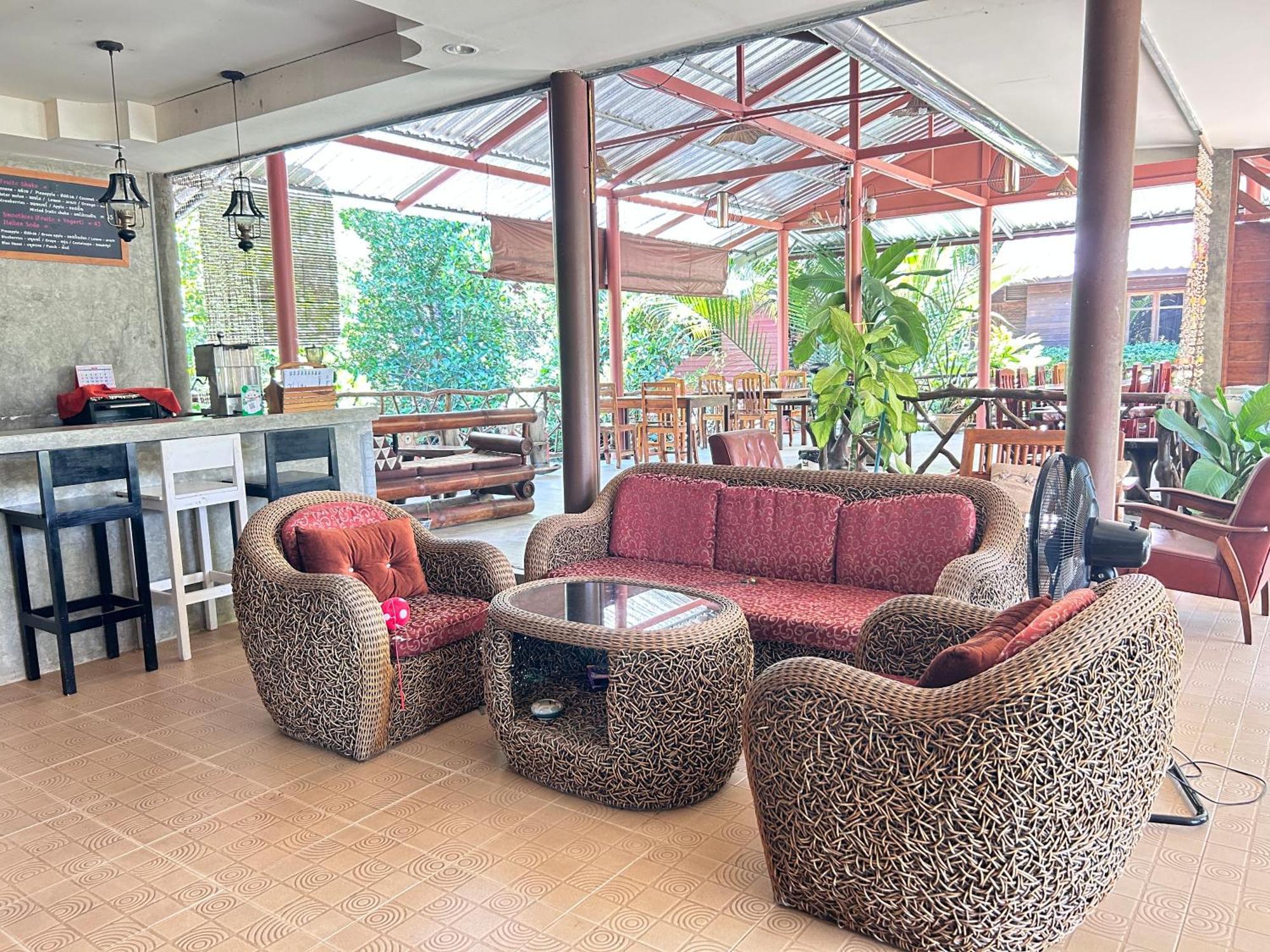 Suchanaree@Laemngop Trat Exterior photo